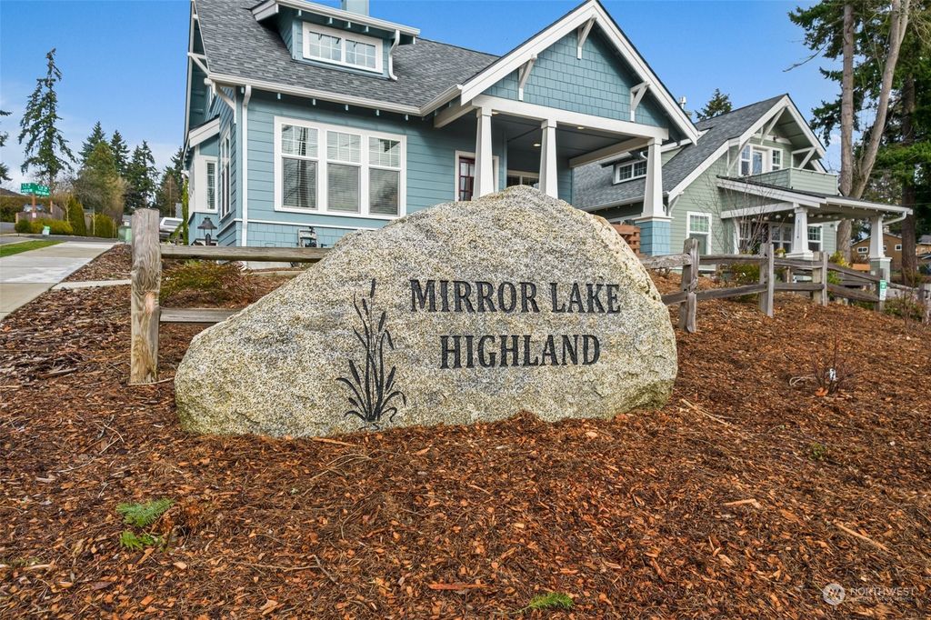 Photo of 31116 6th Lane SW, Federal Way, WA 98023 (MLS # 2030117)