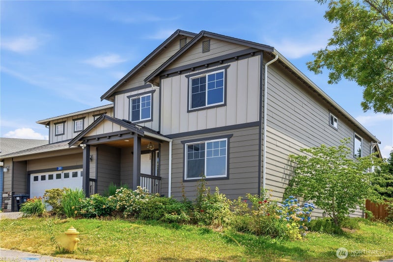 301 Barry Loop
