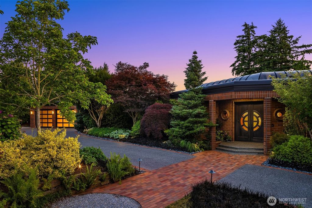 Photo of 9716 58th Place W, Mukilteo, WA 98275 (MLS # 2456856)