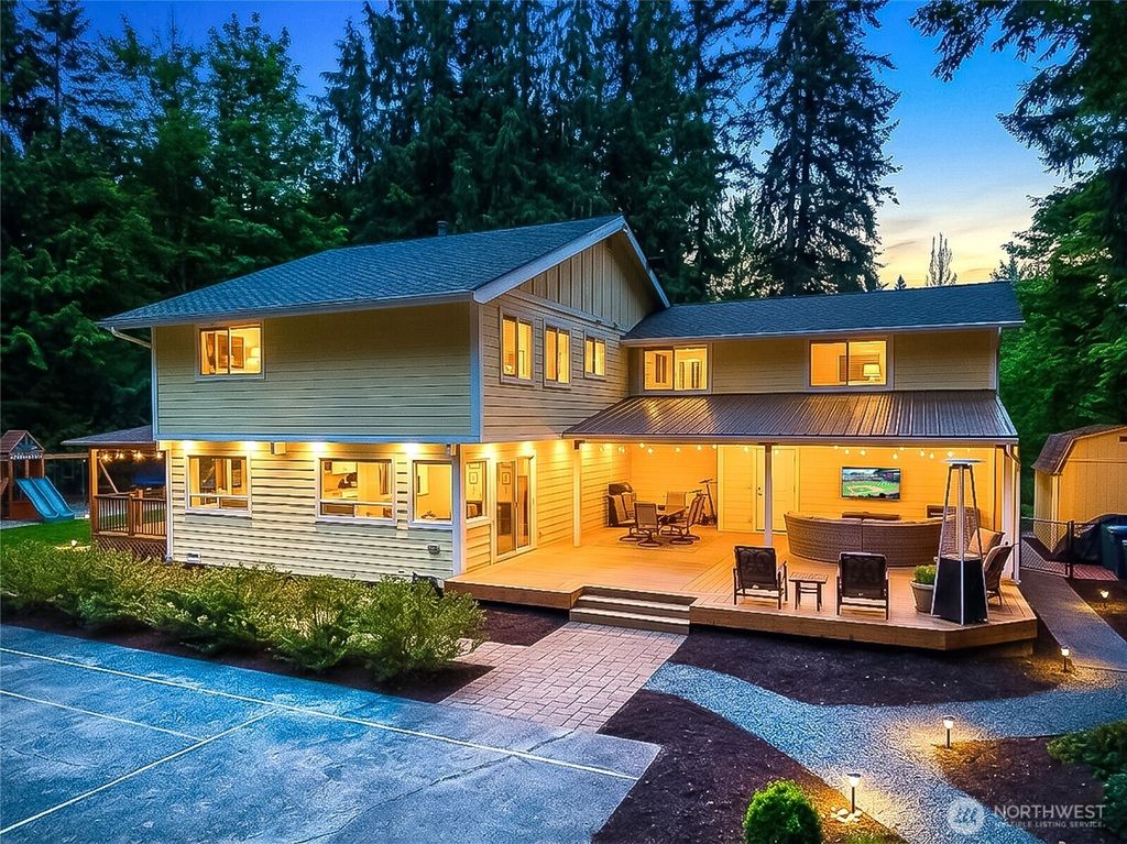 Photo of 18104 NE 196th Street, Woodinville, WA 98077 (MLS # 2519757)