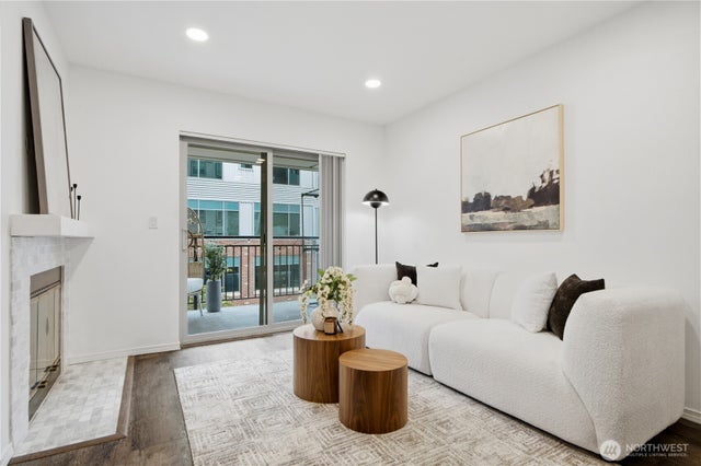 769 Hayes Street 201 #201, Seattle