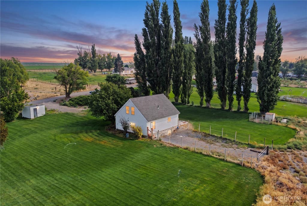 Photo of 10372 NE N.4, Moses Lake, WA 98837 (MLS # 2575103)