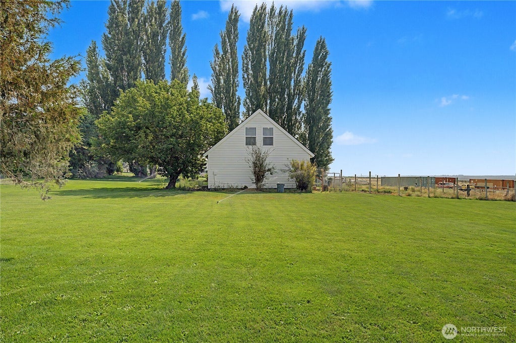 Photo of 10372 NE N.4, Moses Lake, WA 98837 (MLS # 2575103)
