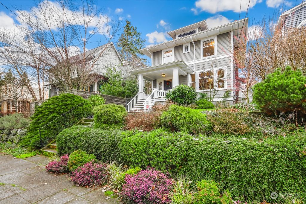 Photo of 828 31st Ave Ave, Seattle, WA 98122 (MLS # 2188187)