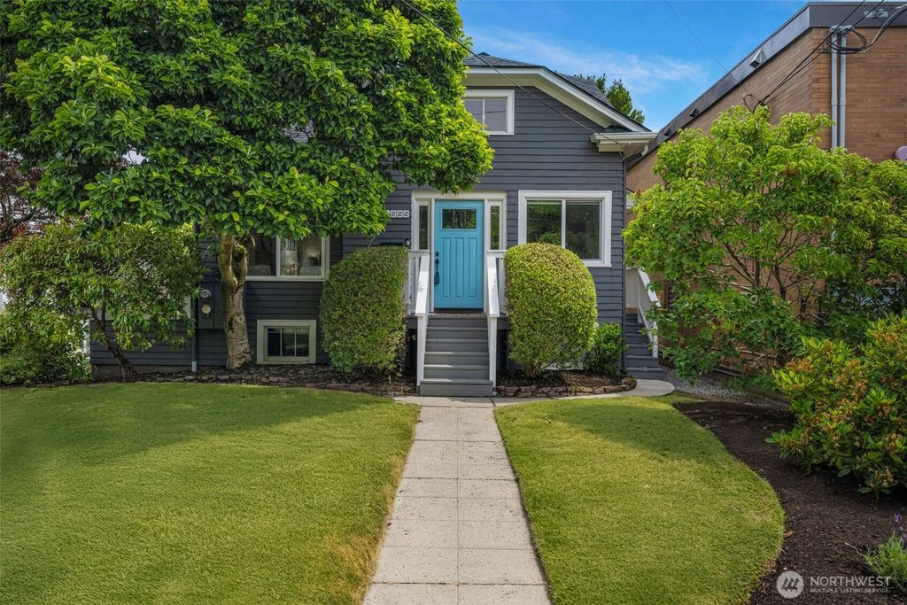 Photo of 1222 6th Avenue N, Seattle, WA 98109 (MLS # 2429044)