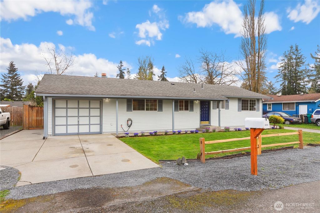 Photo of 4512 132nd Place NE, Marysville, WA 98271 (MLS # 2349768)
