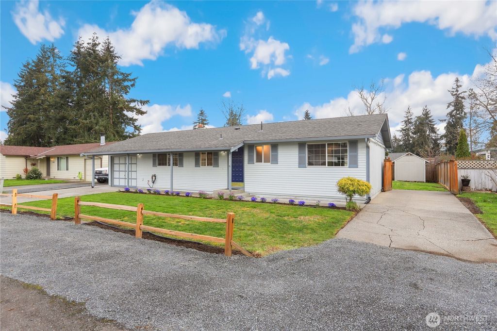 Photo of 4512 132nd Place NE, Marysville, WA 98271 (MLS # 2349768)