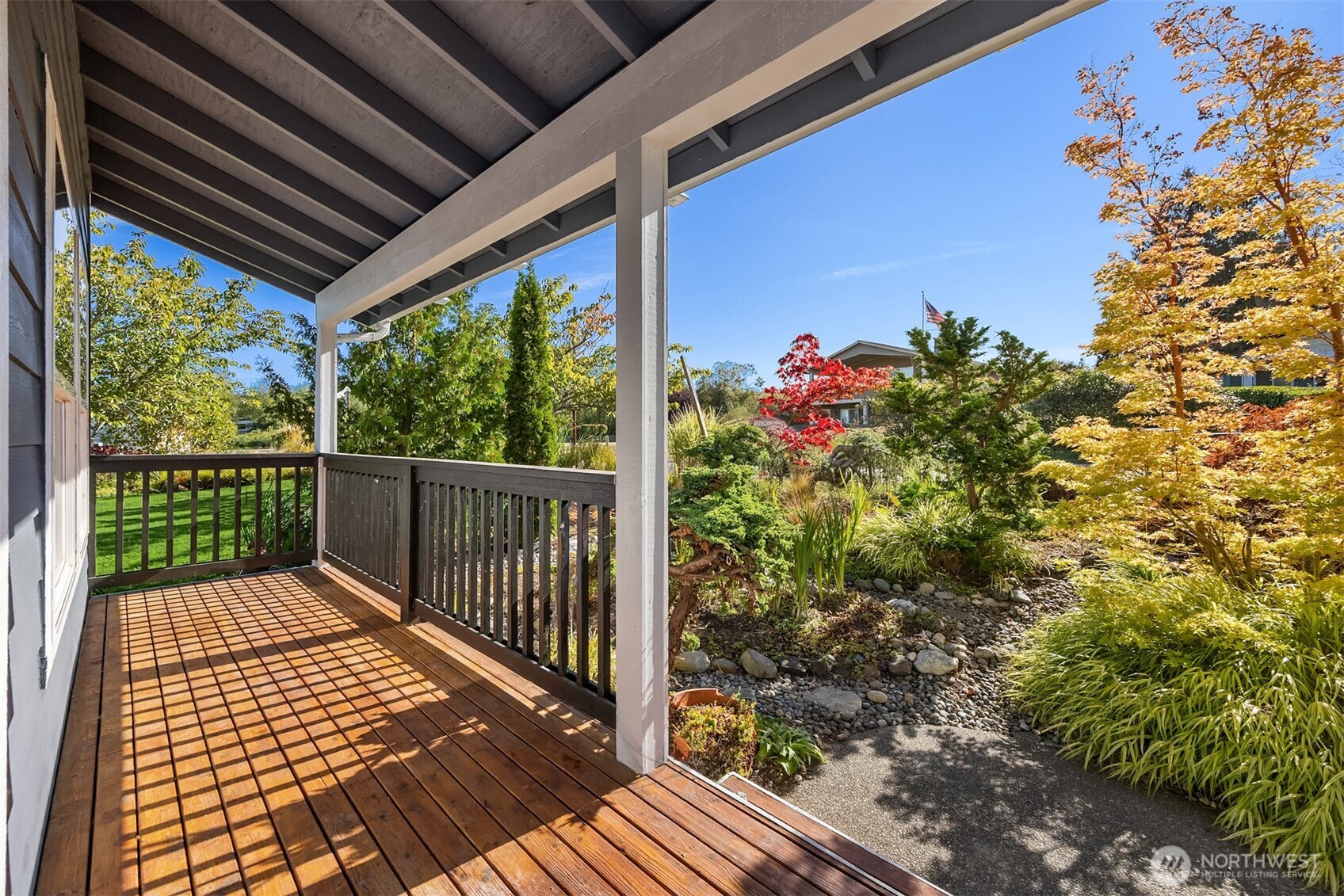 4876 NE Hemlock Lane