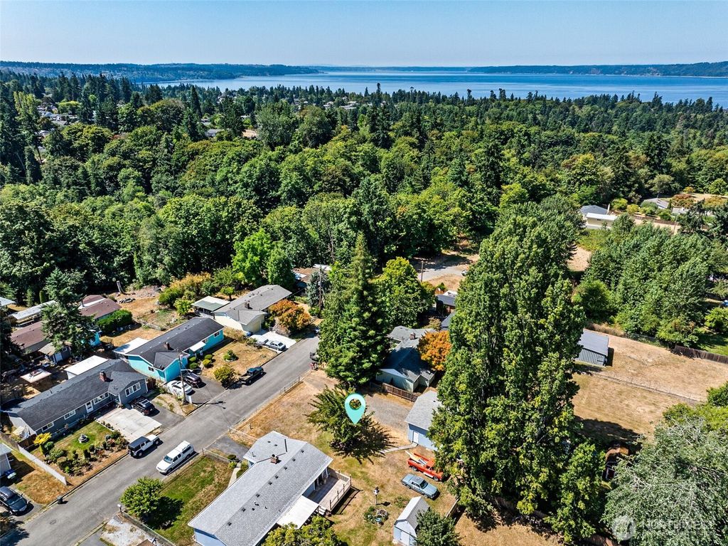 Photo of 2026 S 253rd Street, Des Moines, WA 98198 (MLS # 2412518)