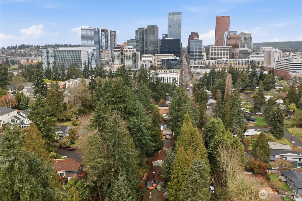Photo of 339 108th Avenue SE, Bellevue, WA 98004 (MLS # 2522292)