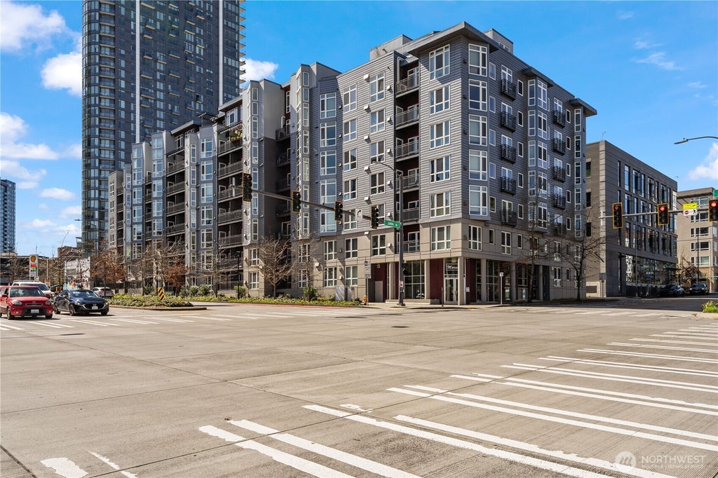 Photo of 699 John Street #507, Seattle, WA 98109 (MLS # 2552570)