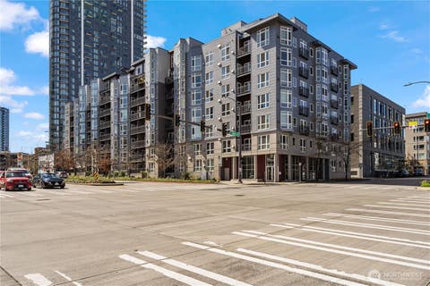 Photo of 699 John Street #507, Seattle, WA 98109 (MLS # 2552570)