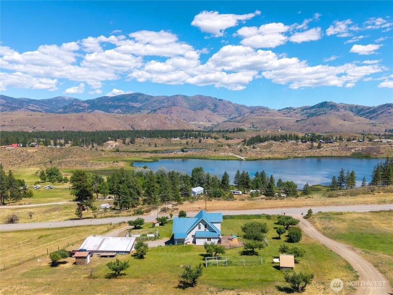 195 Twin Lakes Road