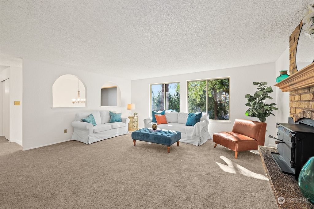 Photo of 10642 NE 148th Street, Bothell, WA 98011 (MLS # 2212921)