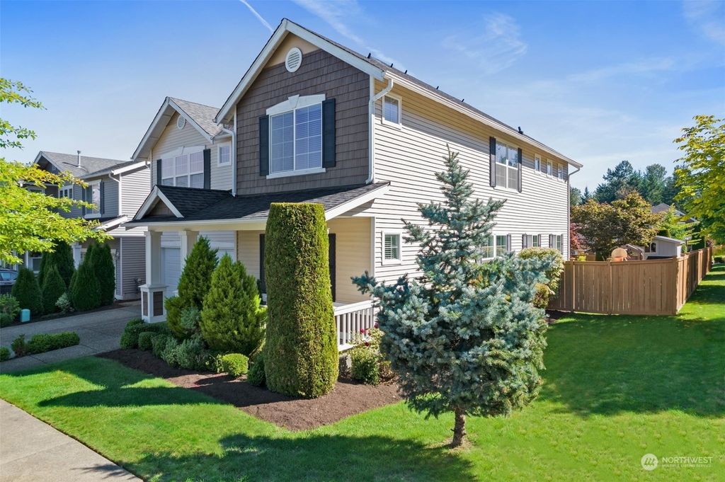 Photo of 9502 McBane Avenue SE, Snoqualmie, WA 98065 (MLS # 2281497)