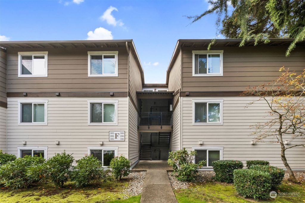 Photo of 12933 127th Drive NE #F105, Kirkland, WA 98034 (MLS # 2301652)