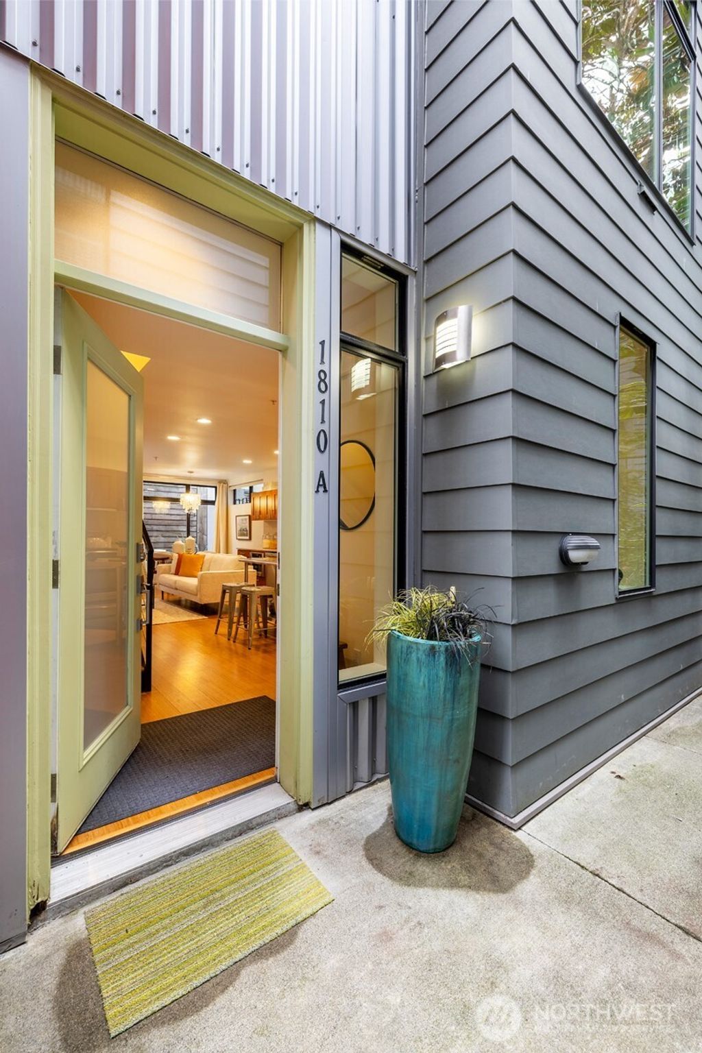 Photo of 1810 11th Avenue #A, Seattle, WA 98122 (MLS # 2467041)