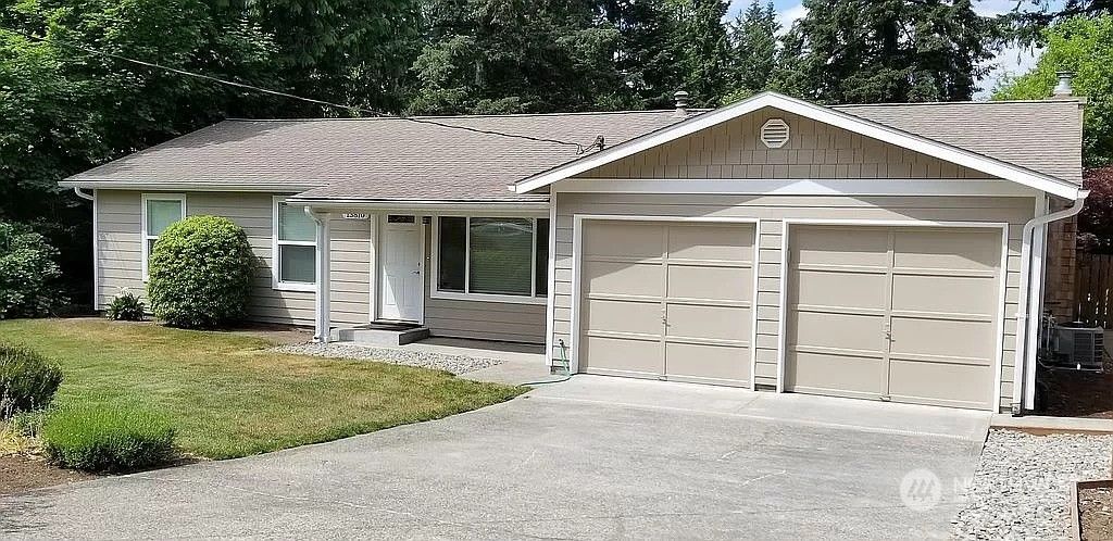 Photo of 13820 NE 71st Place, Redmond, WA 98052 (MLS # 2230049)