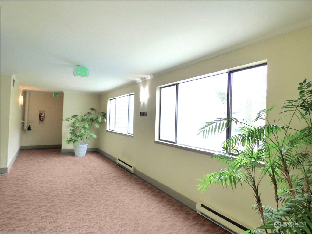 Photo of 3030 80th Avenue SE #508, Mercer Island, WA 98040 (MLS # 2078266)