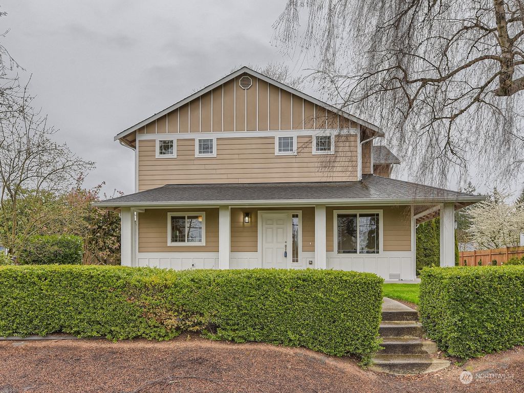 Photo of 6219 W Magnolia Avenue #A, Everett, WA 98203 (MLS # 2046627)