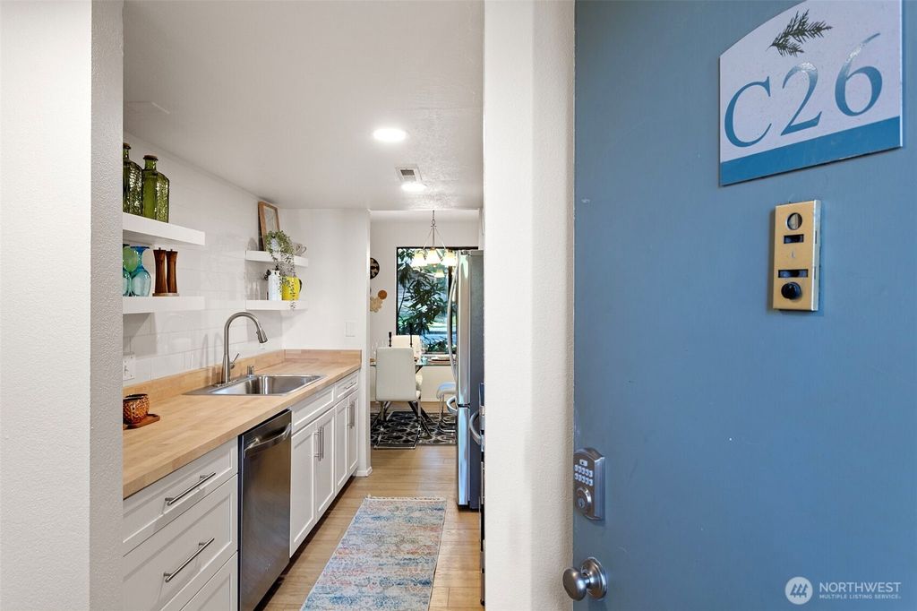 Photo of 14331 124th Avenue NE #C26, Kirkland, WA 98034 (MLS # 2470541)