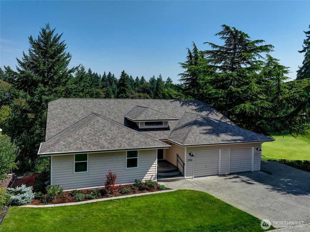 Photo of 3726 SW 313th Street, Federal Way, WA 98023 (MLS # 2425521)