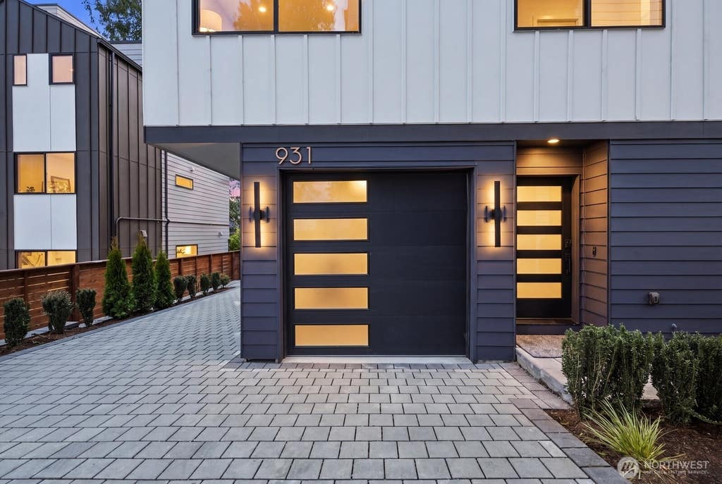 Photo of 931 N 87th Street, Seattle, WA 98103 (MLS # 2566178)