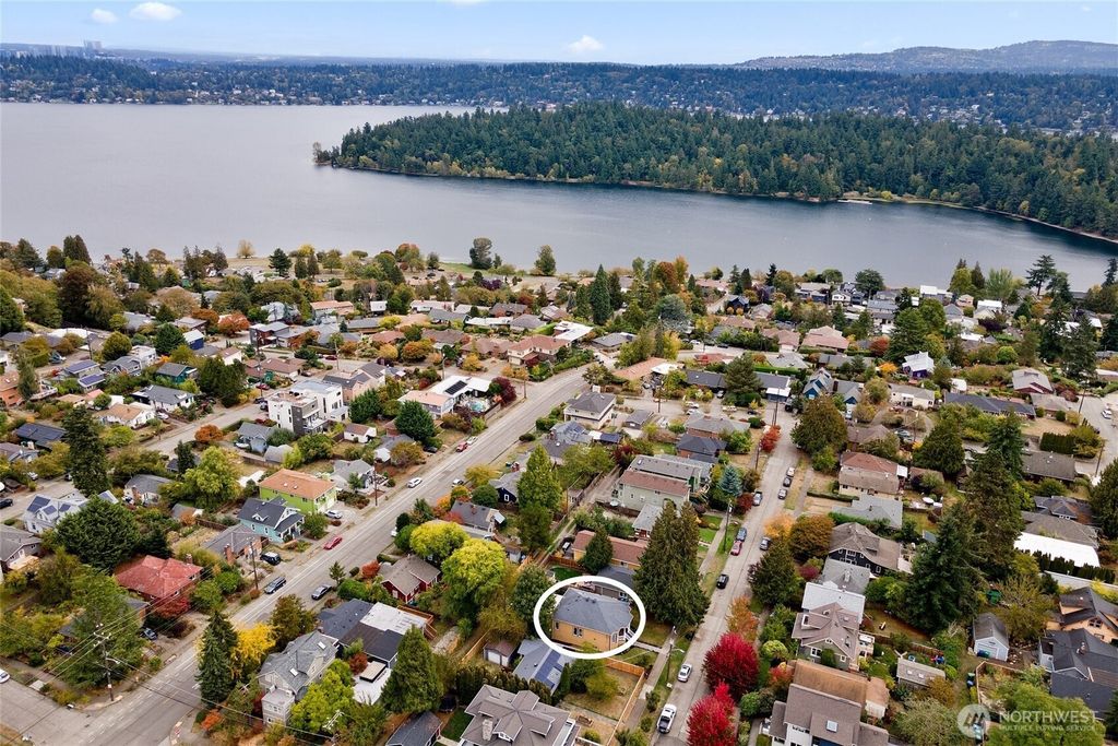 Photo of 5212 S Mayflower Street, Seattle, WA 98118 (MLS # 2436579)