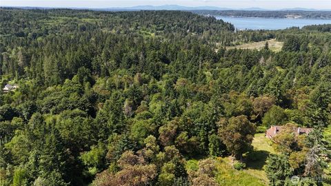 18771 Erickson Road SW Longbranch WA 98351