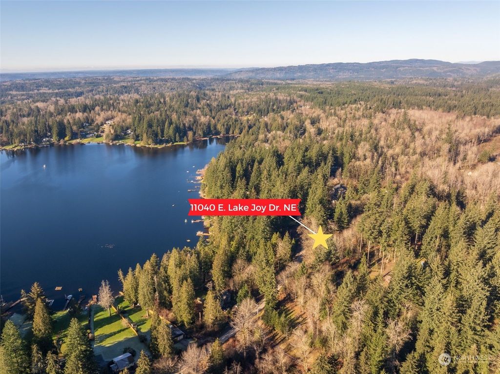 Photo of 11040 E. Lake Joy Dr. Dr, Carnation, WA 98014 (MLS # 2324476)