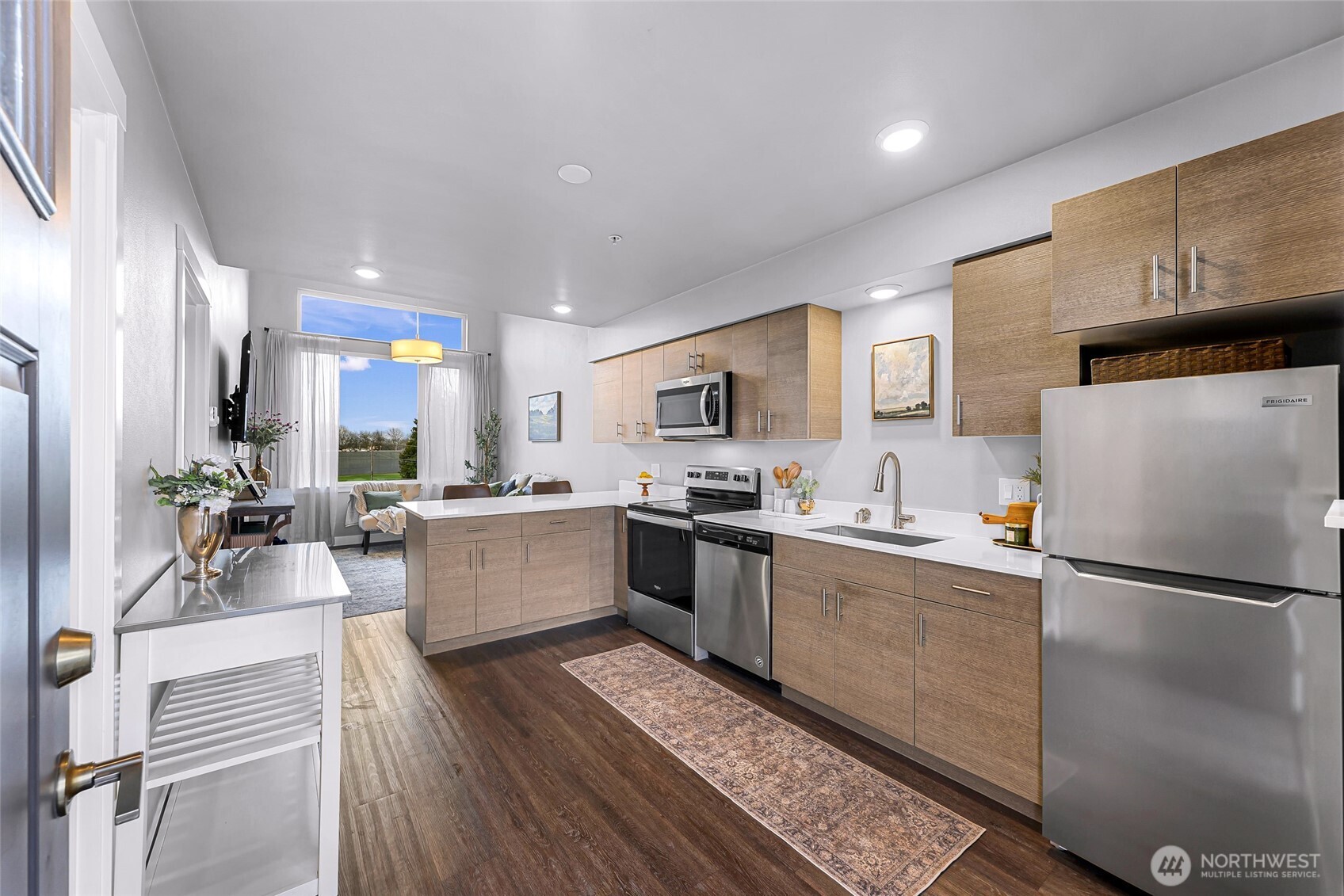 1882 Front Street 404