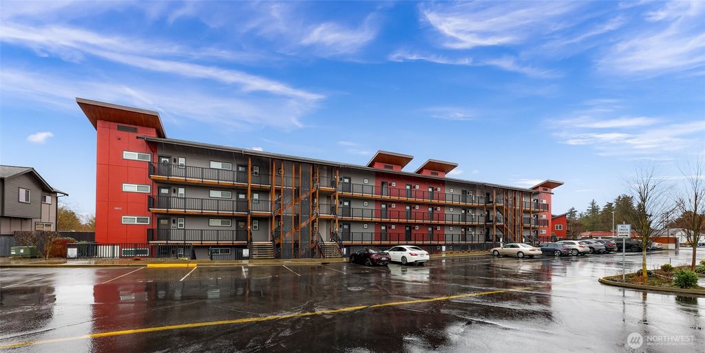 Photo of 1882 Front Street #404, Lynden, WA 98264 (MLS # 2471292)