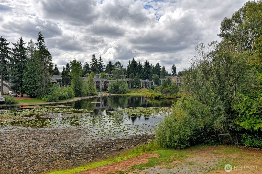 Photo of 820 E Cady Road #E304, Everett, WA 98203 (MLS # 2421896)