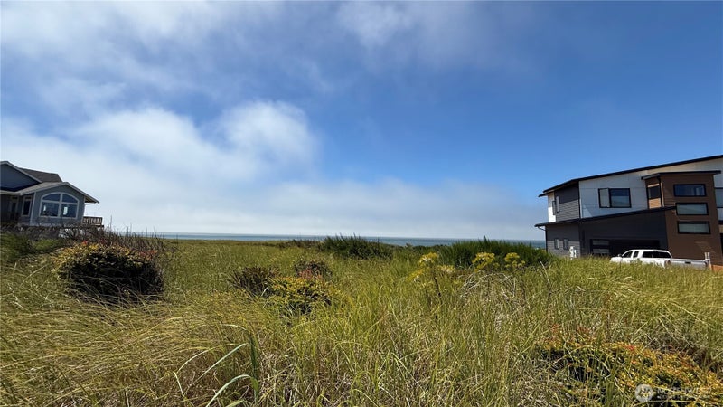 615 Dune Crest Loop