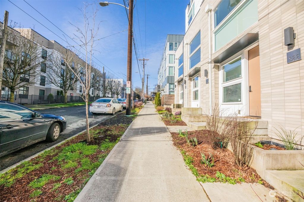 Photo of 520 Valley Street #3, Seattle, WA 98109 (MLS # 2202965)