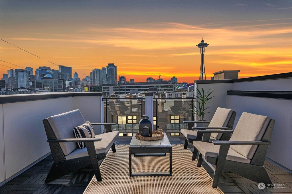 Photo of 520 Valley Street #3, Seattle, WA 98109 (MLS # 2202965)