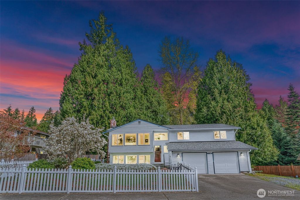 Photo of 1129 207th Place SE, Bothell, WA 98012 (MLS # 2356312)