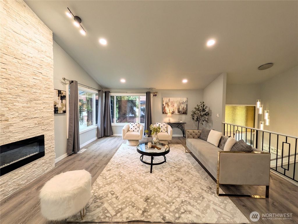 Photo of 3510 NE 90th Street, Seattle, WA 98115 (MLS # 2437876)