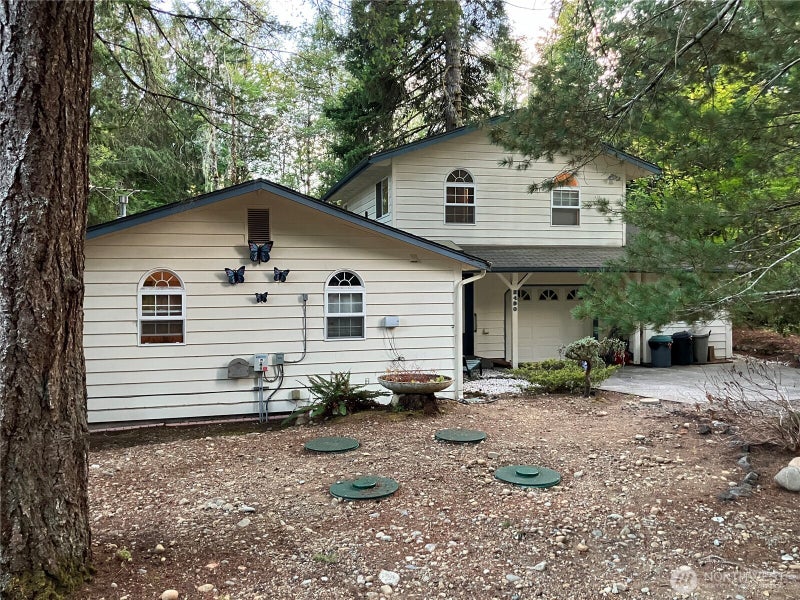 490 Duckabush Drive W