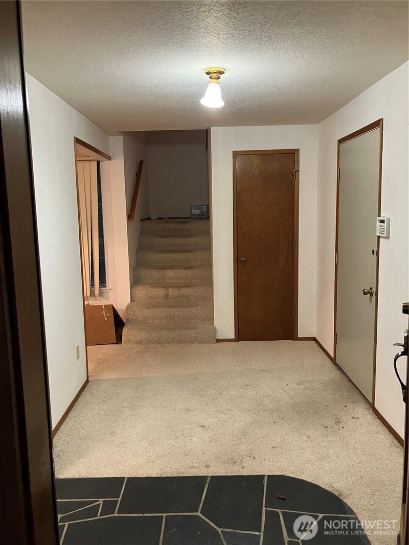 490 Duckabush Drive W