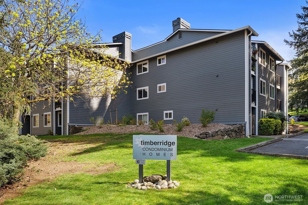 Photo of 14206 NE 181st Place #L202, Woodinville, WA 98072 (MLS # 2495470)