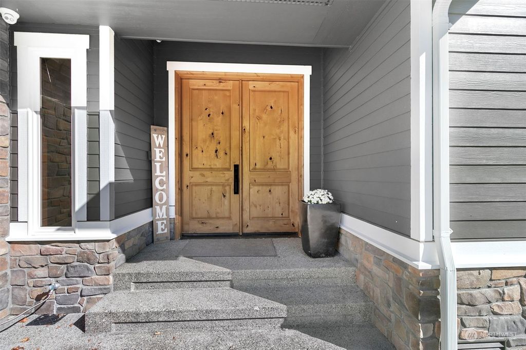 Photo of 5308 NE 26th Street, Renton, WA 98059 (MLS # 2026787)