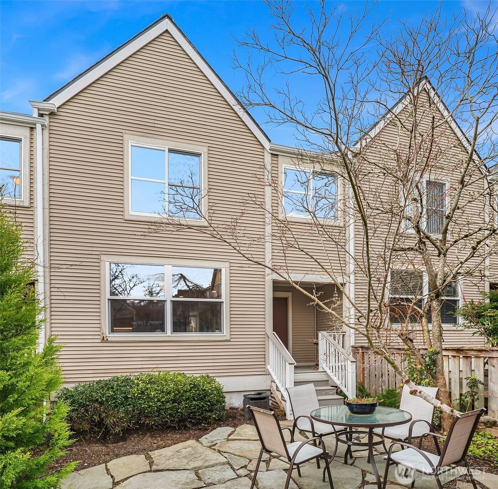 Photo of 6904 30th Avenue S, Seattle, WA 98108 (MLS # 2327437)