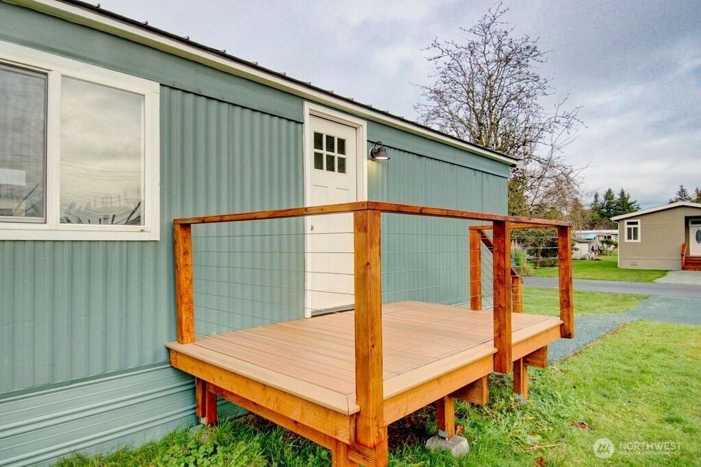 Photo of 24919 Hoehn Rd Rd #72, Sedro Woolley, WA 98284 (MLS # 2465598)