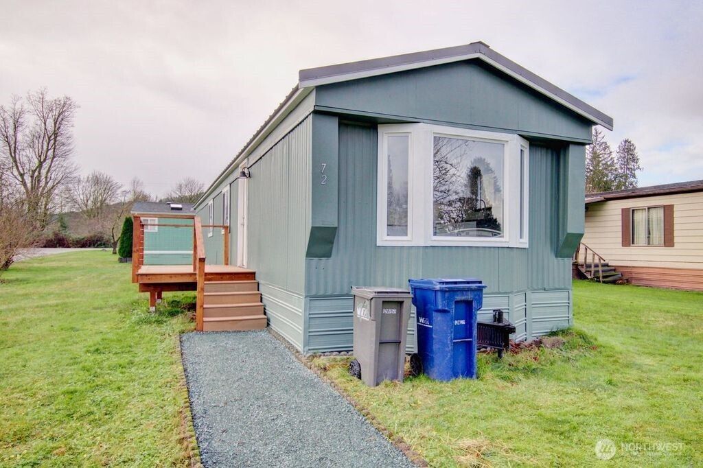 Photo of 24919 Hoehn Rd Rd #72, Sedro Woolley, WA 98284 (MLS # 2465598)