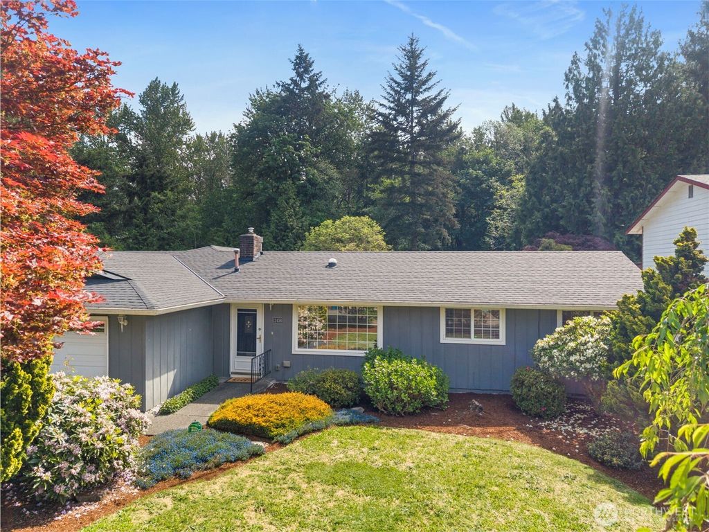 Photo of 12438 177th Pl SE PL SE, Renton, WA 98059 (MLS # 2522511)
