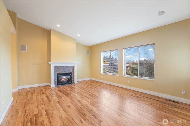 1617 5th Street SE