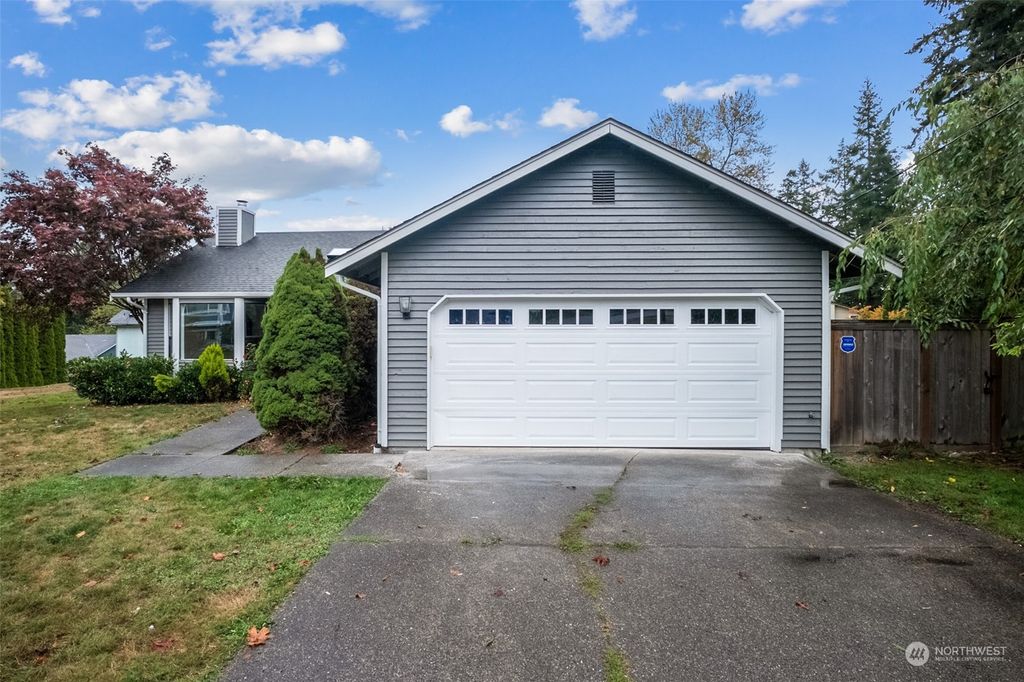 Photo of 26336 220th Place SE, Maple Valley, WA 98038 (MLS # 2001703)