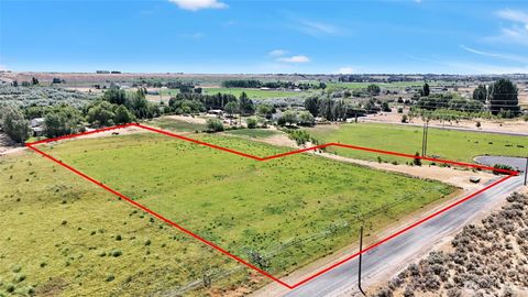 Photo of 0 Road J.3 NE, Moses Lake, WA 98837 (MLS # 2559334)