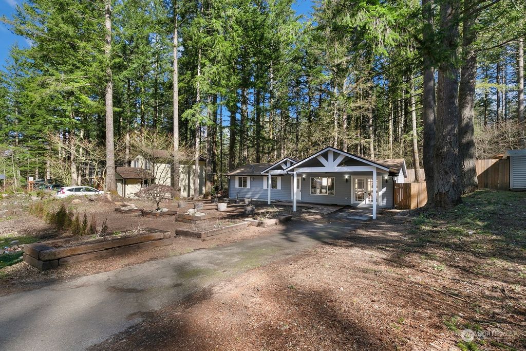 Photo of 17042 431st Ave Ave SE, North Bend, WA 98045 (MLS # 2212939)